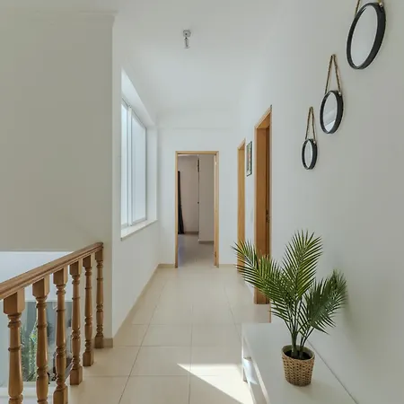 #375 Spacious Townhouse With Pool, Bbq & Parking * 阿尔布费拉