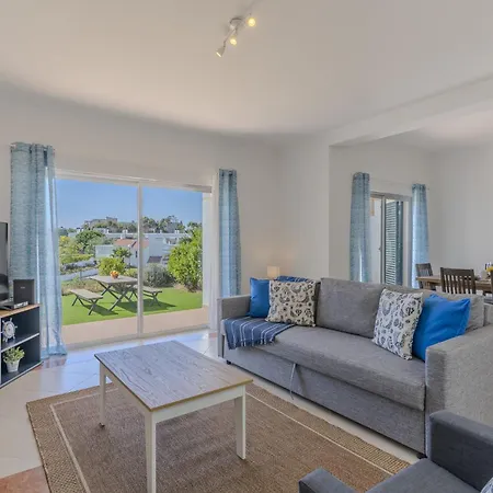 #375 Spacious Townhouse With Pool, Bbq & Parking Albufeira